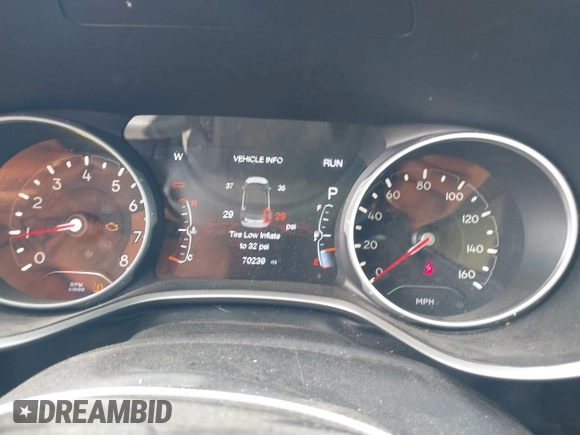 2020 Jeep Compass Sport с VIN 3C4NJCAB2LT102346, выставлен на аукционе IAAI как лот 41010173 с пробегом 70 239 миль миль и . История ставок и продаж доступна на DreamBid. Изображение 7.