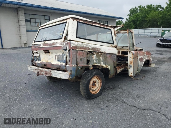 1976 Ford Bronco z VIN U15JLC14916, wystawiony jako Copart lot #62899905 z przebiegiem 85 866 mil mil oraz Czysty tytuł • Clean title. Historia ofert i sprzedaży dostępna na DreamBid. Obrazek 3.