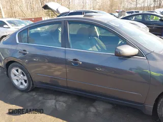 2008 Nissan Altima 2.5 S with VIN 1N4AL21E38C225868, listed as a IAAI auction lot 41344561 with 118,314 mi miles. Bid and sale history available at carsss.com. Image 14.