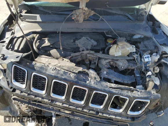 2018 Jeep Compass Altitude with VIN 3C4NJDBB2JT333149, listed as a Copart auction lot 47220945 with 179,451 mi miles and Salvage Title. Bid and sale history available at carsss.com. Image 13.
