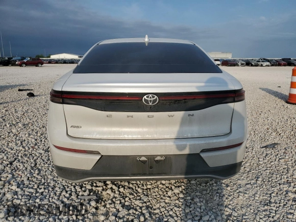 2023 Toyota Crown XLE z VIN JTDAAAAF9P3010397, wystawiony jako Copart lot #53332565 z przebiegiem 36 214 mil mil oraz Szkoda całkowita • Salvage title. Historia ofert i sprzedaży dostępna na DreamBid. Obrazek 6.