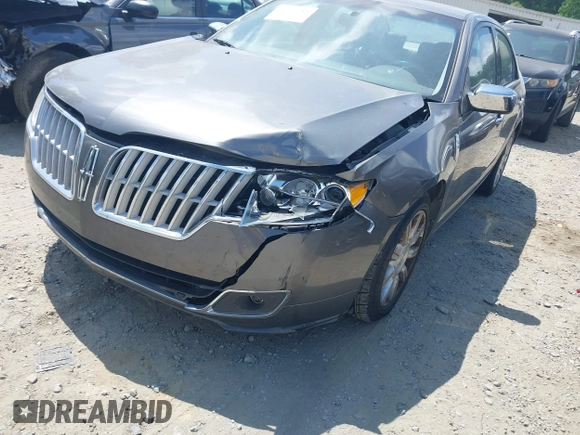 2010 Lincoln MKZ with VIN 3LNHL2GC7AR640550, listed as a IAAI auction lot 42431180 with 73,266 mi miles and . Bid and sale history available at DreamBid. Image 6.