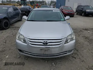 2005 Toyota Avalon XL with VIN 4T1BK36B95U046581, listed as a Copart auction lot 52516655 with 185,484 mi miles and Clean Title. Bid and sale history available at carsss.com. Image 5.