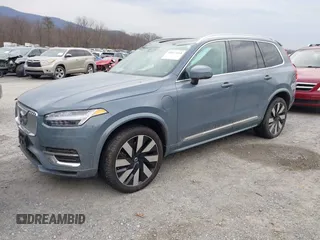 2023 Volvo XC90 Ultimate Bright Theme with VIN YV4H60CA3P1950747, listed as a IAAI auction lot 41677410 with 27,723 mi miles and . Bid and sale history available at DreamBid. Image 2.