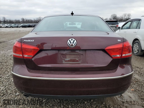 2012 Volkswagen Passat SE z VIN 1VWBH7A33CC031083, wystawiony jako Copart lot #44136025 z przebiegiem 122 007 mil mil oraz Szkoda całkowita • Salvage title. Historia ofert i sprzedaży dostępna na DreamBid. Obrazek 6.