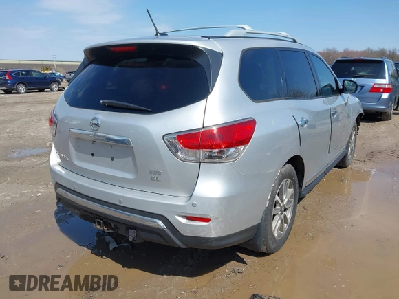 2014 Nissan Pathfinder S with VIN 5N1AR2MM3EC613959, listed as a IAAI auction lot 41966935 with 121,521 mi miles and . Bid and sale history available at DreamBid. Image 4.