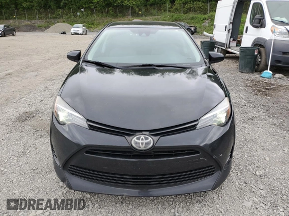 2019 Toyota Corolla L z VIN 5YFBURHE6KP870832, wystawiony jako Copart lot #57884205 z przebiegiem 132 860 mil mil oraz Szkoda całkowita • Salvage title. Historia ofert i sprzedaży dostępna na DreamBid. Obrazek 5.