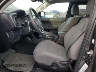 2020 Toyota Tacoma SR z VIN 3TYSX5ENXLT001734, wystawiony jako Copart lot #42916315 z przebiegiem 44 213 mil mil oraz Szkoda całkowita • Salvage title. Historia ofert i sprzedaży dostępna na DreamBid. Obrazek 7.