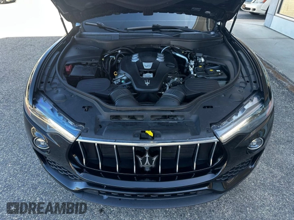 2018 Maserati Levante with VIN ZN661XUA1JX302021, listed as a Copart auction lot 55509055 with 92,444 mi miles and Clean Title. Bid and sale history available at carsss.com. Image 7.