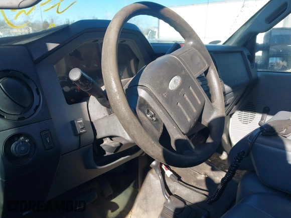 2011 Ford F-350 with VIN 1FDBF3BT8BEC95754, listed as a IAAI auction lot 41275804 with 159,477 mi miles and . Bid and sale history available at DreamBid. Image 5.