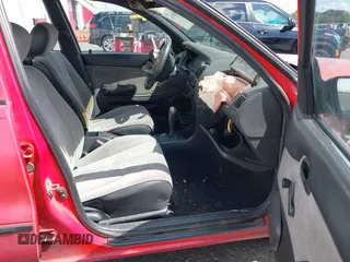1995 Geo Prizm LSi z VIN 1Y1SK5260SZ023290, wystawiony jako IAAI lot #40209146 z przebiegiem 206 350 mil mil oraz . Historia ofert i sprzedaży dostępna na DreamBid. Obrazek 5.