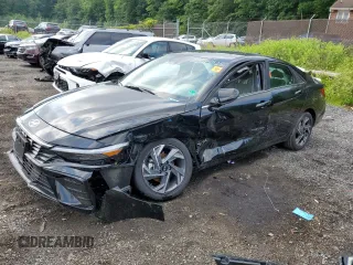 2025 Hyundai Elantra SEL Convenience z VIN KMHLS4DG1SU948355, wystawiony jako Copart lot #59114525 z przebiegiem Nie podano mil oraz Nie do naprawy • Non repairable. Historia ofert i sprzedaży dostępna na DreamBid. Obrazek 1.