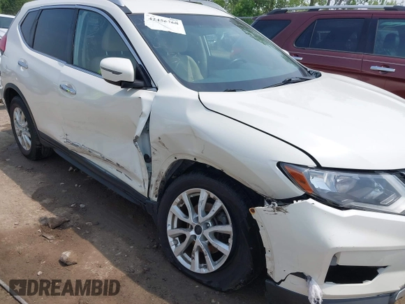 2017 Nissan Rogue SL with VIN JN8AT2MV3HW006126, listed as a IAAI auction lot 42456768 with 214,000 mi miles and . Bid and sale history available at DreamBid. Image 6.
