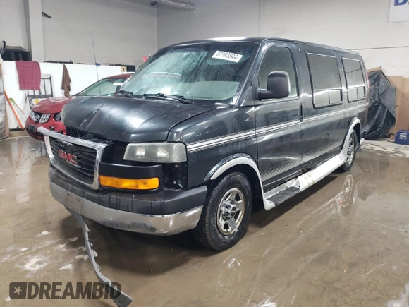 2004 GMC Savana Cargo Van YF7 Upfitter with VIN 1GDFG15T041147283, listed as a Copart auction lot 82193844 with 264,051 mi miles and Salvage Title. Bid and sale history available at carsss.com. Image 1.