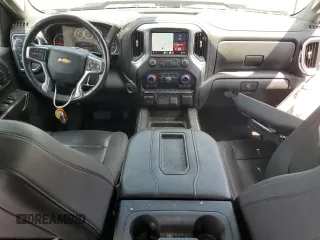 2022 Chevrolet Silverado 3500HD LTZ z VIN 1GC4YUEY6NF114086, wystawiony jako Copart lot #55552245 z przebiegiem 112 029 mil mil oraz Szkoda całkowita • Salvage title. Historia ofert i sprzedaży dostępna na DreamBid. Obrazek 8.