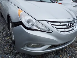 2013 Hyundai Sonata Limited with VIN 5NPEC4AC0DH732425, listed as a IAAI auction lot 42030047 with 109,241 mi miles and . Bid and sale history available at DreamBid. Image 16.