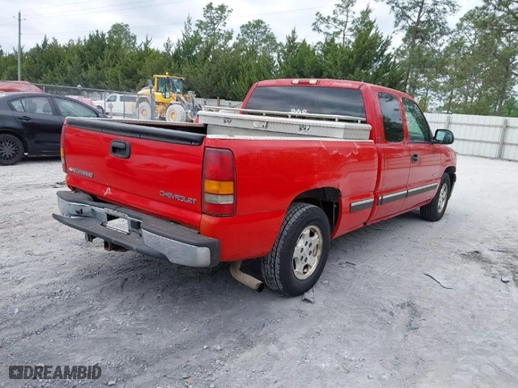 2001 Chevrolet Silverado 1500 LS with VIN 2GCEC19T511133164, listed as a IAAI auction lot 42040766 with 190,186 mi miles. Bid and sale history available at carsss.com. Image 4.