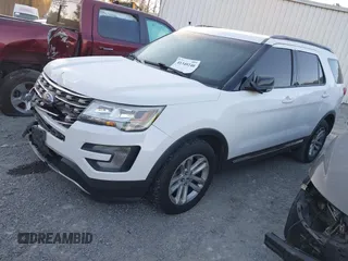 2017 Ford Explorer XLT with VIN 1FM5K7DH3HGD35390, listed as a IAAI auction lot 41349240 with 173,297 mi miles and . Bid and sale history available at carsss.com. Image 2.