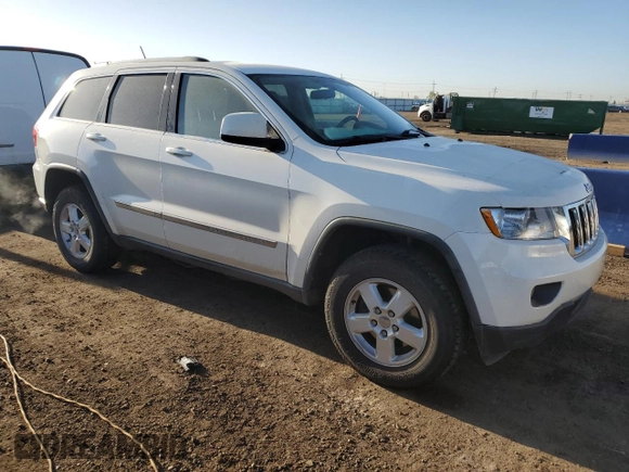 2011 Jeep Grand Cherokee Laredo with VIN 1J4RR4GG4BC640277, listed as a Copart auction lot 52166205 with 195,877 mi miles and Salvage Title. Bid and sale history available at DreamBid. Image 4.