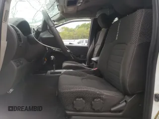 2015 Nissan Frontier SV с VIN 1N6AD0CU4FN753806, выставлен на аукционе Copart как лот 51662395 с пробегом 136 364 миль миль и Списание • Salvage title. История ставок и продаж доступна на DreamBid. Изображение 7.