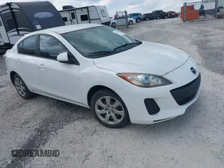 2013 Mazda 3 i Sport z VIN JM1BL1U77D1822615, wystawiony jako IAAI lot #42375217 z przebiegiem 169 514 mil mil oraz . Historia ofert i sprzedaży dostępna na DreamBid. Obrazek 1.