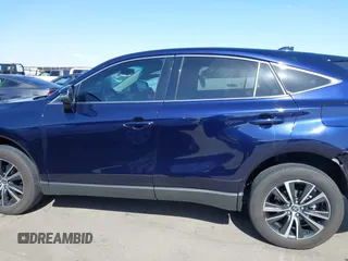 2024 Toyota Venza LE z VIN JTEAAAAH7RJ160035, wystawiony jako IAAI lot #42045367 z przebiegiem 11 788 mil mil oraz . Historia ofert i sprzedaży dostępna na DreamBid. Obrazek 15.
