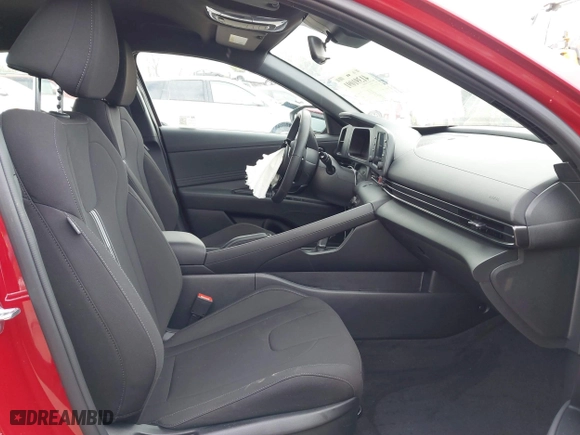 2025 Hyundai Elantra SEL Sport with VIN KMHLM4DG4SU880790, listed as a IAAI auction lot 41391091 with 2,041 mi miles. Bid and sale history available at carsss.com. Image 5.