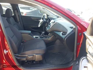 2024 Chevrolet Malibu RS with VIN 1G1ZG5ST1RF155361, listed as a IAAI auction lot 41140108 with 19,139 mi miles. Bid and sale history available at carsss.com. Image 5.