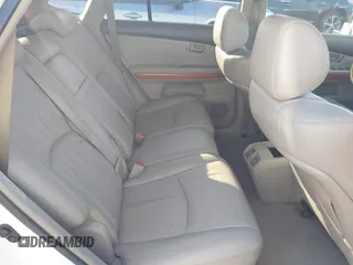 2006 Lexus RX 330 with VIN 2T2GA31U46C047556, listed as a IAAI auction lot 41921830 with 251,350 mi miles. Bid and sale history available at carsss.com. Image 8.