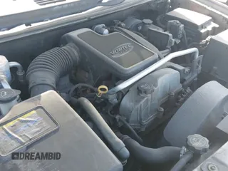 2007 Chevrolet TrailBlazer LT z VIN 1GNDS13S872111416, wystawiony jako IAAI lot #41823518 z przebiegiem 143 628 mil mil oraz . Historia ofert i sprzedaży dostępna na DreamBid. Obrazek 12.