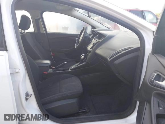 2016 Ford Focus SE z VIN 1FADP3F22GL355984, wystawiony jako IAAI lot #42564516 z przebiegiem 128 002 mil mil oraz . Historia ofert i sprzedaży dostępna na DreamBid. Obrazek 5.