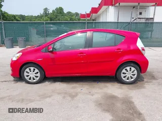 2014 Toyota Prius One z VIN JTDKDTB37E1566373, wystawiony jako IAAI lot #42416089 z przebiegiem 61 672 mil mil oraz . Historia ofert i sprzedaży dostępna na DreamBid. Obrazek 14.