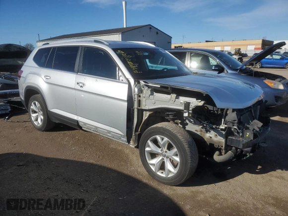 2018 Volkswagen Atlas SE with VIN 1V2DP2CA2JC592643, listed as a Copart auction lot 79659244 with 93,690 mi miles and Salvage title. Bid and sale history available at DreamBid. Image 4.