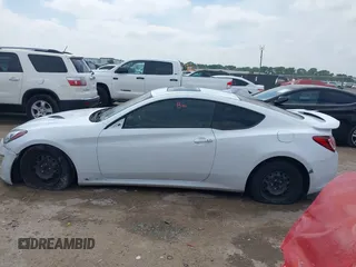 2016 Hyundai Genesis Coupe Ultimate z VIN KMHHU6KJ6GU133523, wystawiony jako IAAI lot #42174363 z przebiegiem Nie podano mil oraz . Historia ofert i sprzedaży dostępna na DreamBid. Obrazek 15.
