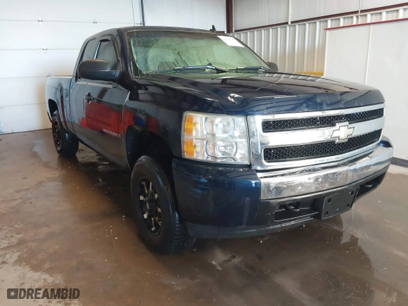 2008 Chevrolet Silverado 1500 LT w/1LT with VIN 2GCEC19C481222752, listed as a IAAI auction lot 41278747 with 211,484 mi miles. Bid and sale history available at carsss.com. Image 1.
