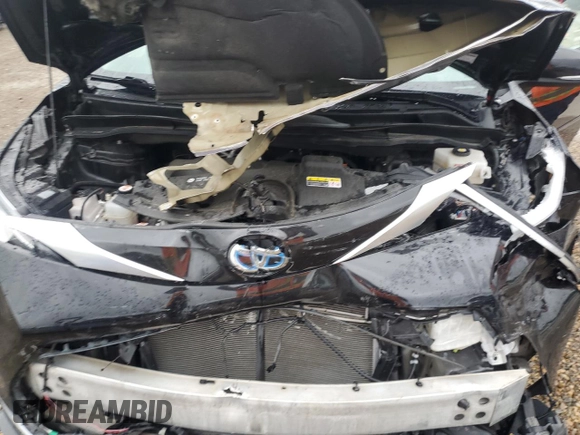 2021 Toyota Sienna Limited with VIN 5TDZRKEC6MS012684, listed as a Copart auction lot 61996195 with 80,609 mi miles and Salvage title. Bid and sale history available at DreamBid. Image 12.