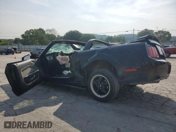 2005 Ford Mustang GT Deluxe с VIN 1ZVHT85H455219333, выставлен на аукционе Copart как лот 60652925 с пробегом Не указан миль и Списание • Salvage title. История ставок и продаж доступна на DreamBid. Изображение 2.
