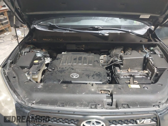 2008 Toyota RAV4 Sport with VIN JTMBK32V986042754, listed as a IAAI auction lot 41214143 with 159,350 mi miles. Bid and sale history available at carsss.com. Image 10.
