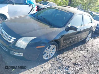 2008 Ford Fusion S with VIN 3FAHP06Z28R114569, listed as a IAAI auction lot 42035714 with 139,656 mi miles. Bid and sale history available at carsss.com. Image 2.