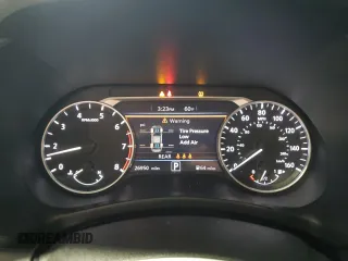 2024 Nissan Sentra SV z VIN 3N1AB8CVXRY332327, wystawiony jako Copart lot #59234505 z przebiegiem 26 950 mil mil oraz Czysty tytuł • Clean title. Historia ofert i sprzedaży dostępna na DreamBid. Obrazek 9.