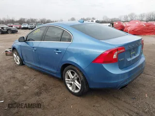 2014 Volvo S60 T5 z VIN YV1612FH1E2274829, wystawiony jako IAAI lot #41712251 z przebiegiem 87 269 mil mil oraz . Historia ofert i sprzedaży dostępna na DreamBid. Obrazek 3.