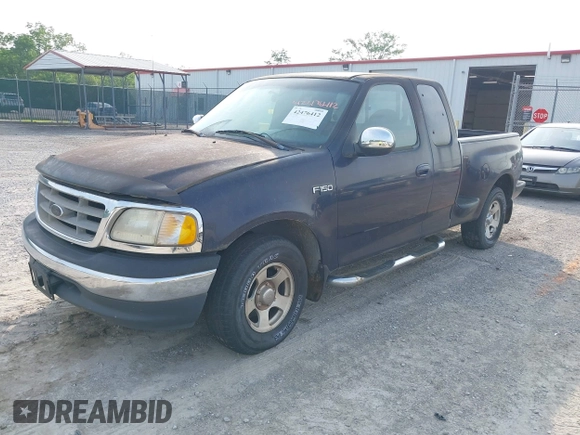 2000 Ford F-150 XL с VIN 2FTZX0722YCA70985, выставлен на аукционе IAAI как лот 42476412 с пробегом 171 033 миль миль и . История ставок и продаж доступна на DreamBid. Изображение 2.