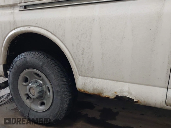 2012 Chevrolet Express Cargo with VIN 1GCZGUCG7C1128866, listed as a IAAI auction lot 41624957 with 207,520 mi miles and . Bid and sale history available at DreamBid. Image 19.