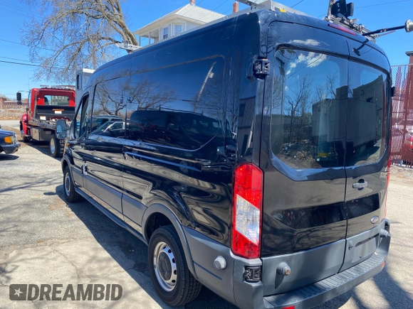 2016 Ford Transit Cargo z VIN 1FTYR2CM4GKA51468, wystawiony jako Copart lot #53968425 z przebiegiem 165 725 mil mil oraz Czysty tytuł • Clean title. Historia ofert i sprzedaży dostępna na DreamBid. Obrazek 3.
