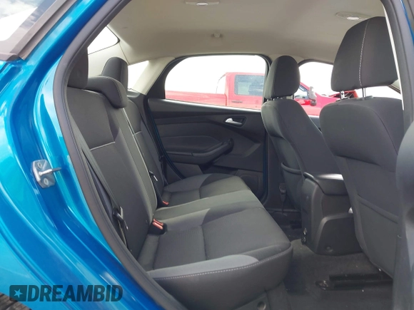 2014 Ford Focus SE with VIN 1FADP3F23EL310193, listed as a IAAI auction lot 41808058 with 53,658 mi miles. Bid and sale history available at carsss.com. Image 8.