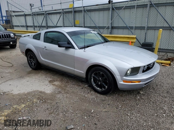 2007 Ford Mustang Deluxe with VIN 1ZVHT80N475367580, listed as a Copart auction lot 49649805 with 114,869 mi miles and Salvage Title. Bid and sale history available at carsss.com. Image 4.