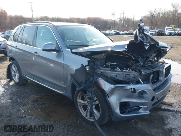 2014 BMW X5 xDrive35i z VIN 5UXKR0C52E0H19670, wystawiony jako IAAI lot #41909590 z przebiegiem 137 758 mil mil oraz . Historia ofert i sprzedaży dostępna na DreamBid. Obrazek 6.