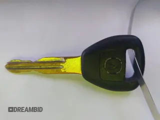 2002 Acura RSX Manual с VIN JH4DC538X2C027178, выставлен на аукционе IAAI как лот 41867235 с пробегом 174 185 миль миль и . История ставок и продаж доступна на DreamBid. Изображение 11.