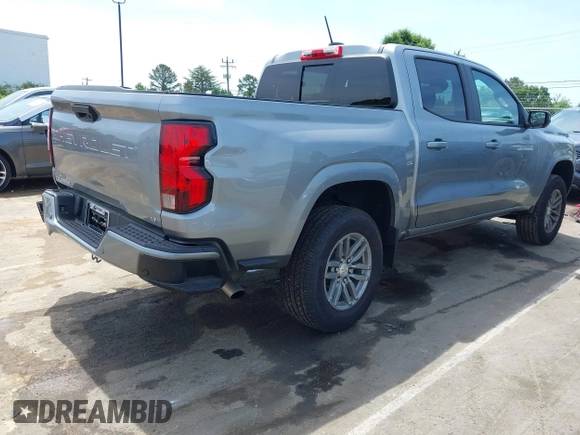 2024 Chevrolet Colorado 2WD LT z VIN 1GCPSCEK3R1318917, wystawiony jako IAAI lot #42157057 z przebiegiem 4 841 mil mil oraz . Historia ofert i sprzedaży dostępna na DreamBid. Obrazek 4.