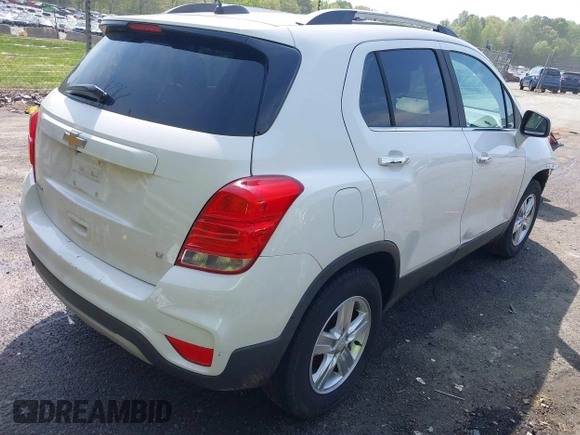 2017 Chevrolet Trax LT with VIN 3GNCJLSB3HL271229, listed as a IAAI auction lot 42011903 with 140,465 mi miles. Bid and sale history available at carsss.com. Image 4.